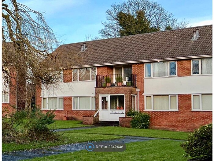2 Bedroom Flat To Rent In Fair Hope Court, Blackburn, BB2