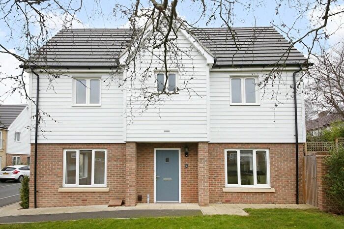 3 Bedroom End Of Terrace House To Rent In Cygnet Close, Orpington, BR5