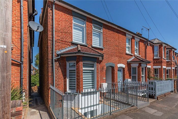 4 Bedroom Semi Detached House For Sale In Guildford, Surrey, GU2