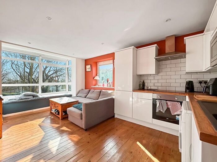 1 Bedroom Flat For Sale In Dyke Road, Brighton, BN1