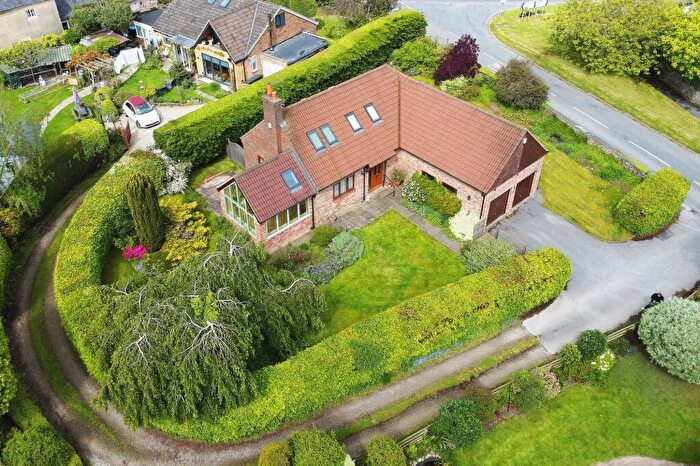 4 Bedroom Detached House For Sale In Arkendale Road, Ferrensby, HG5