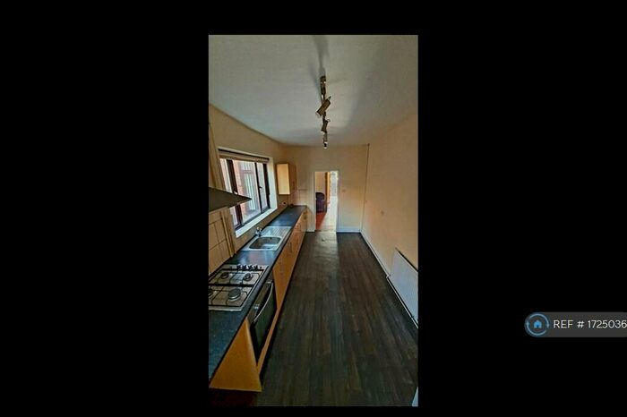 3 Bedroom Terraced House To Rent In Leicester, Leicester, LE4