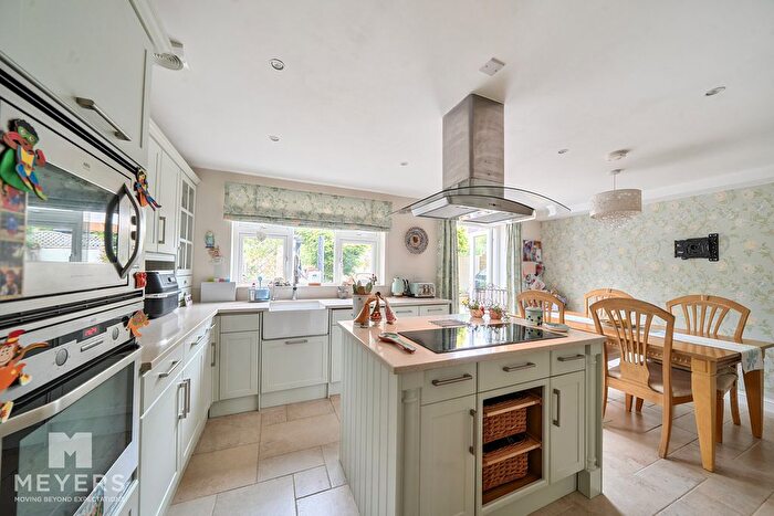 3 Bedroom Semi-detached House For Sale In Hillside Road, Corfe Mullen, BH21