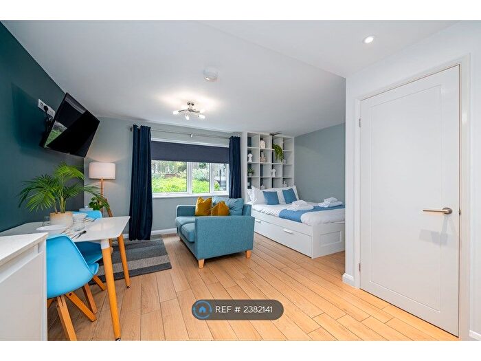 Studio To Rent In Alison Court, Bristol, BS8