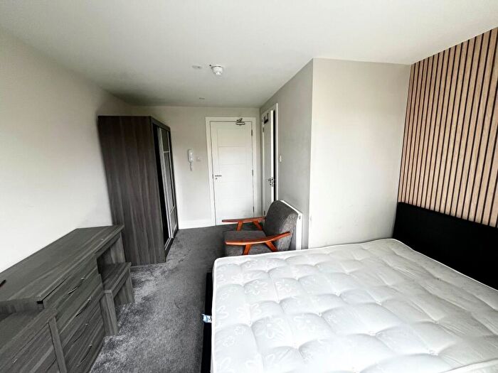 1 Bedroom House To Rent In Cheltenham Road, Poole, BH12