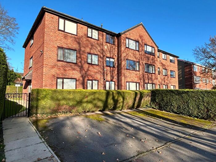 2 Bedroom Flat To Rent In Arncliffe Road, West Park, Leeds, LS16