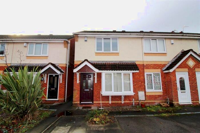 3 Bedroom Mews House To Rent In Kings Close, Prestwich, Prestwich Manchester M25