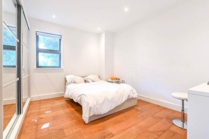 1 Bedroom Flat To Rent In Marquis Road, Camden, London, NW1