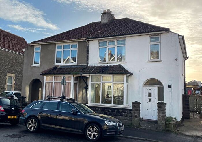 3 Bedroom Semi Detached House For Sale In Old Street, Clevedon, Avon, BS21