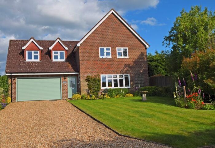4 Bedroom Detached House For Sale In South Warnborough, Near Odiham, Hampshire, RG29