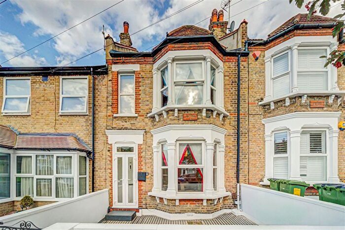5 Bedroom Terraced House For Sale In Swallowfield Road, Charlton, SE7