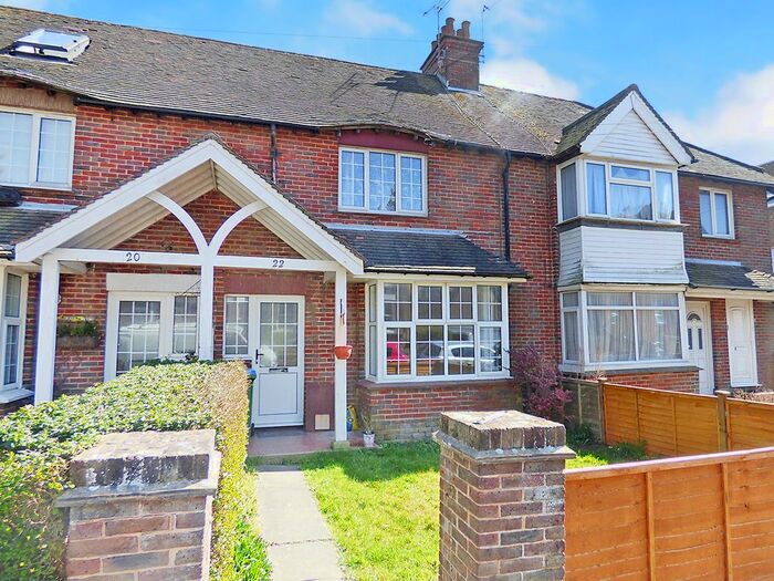 1 Bedroom Flat To Rent In St. Catherines Road, Littlehampton, BN17