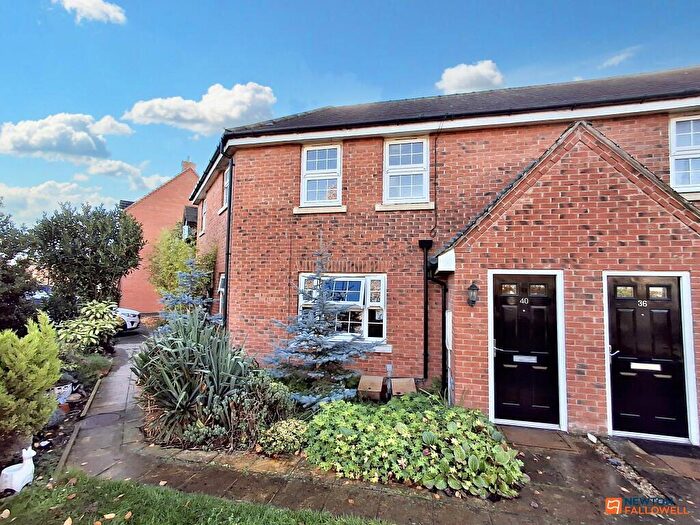 2 Bedroom Apartment For Sale In Badger Lane, Bourne, Lincolnshire, PE10