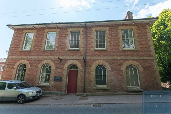 2 Bedroom Flat For Sale In Flat, The Old Court House, Globe Hill, Woodbury, Exeter, EX5
