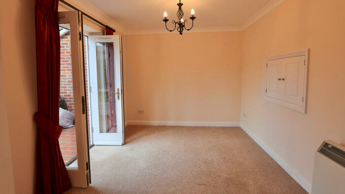 2 Bedroom End Of Terrace House For Sale In Old Town Farm, Great Missenden, HP16