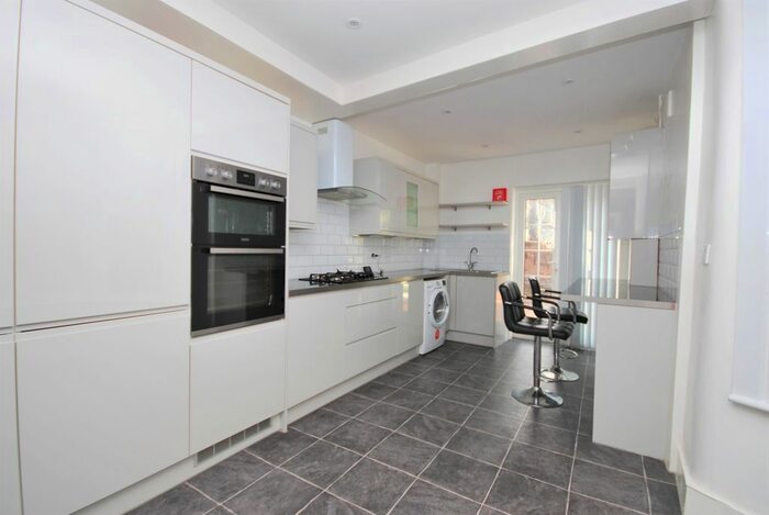 3 Bedroom Terraced House To Rent In Landcroft Road, London, SE22