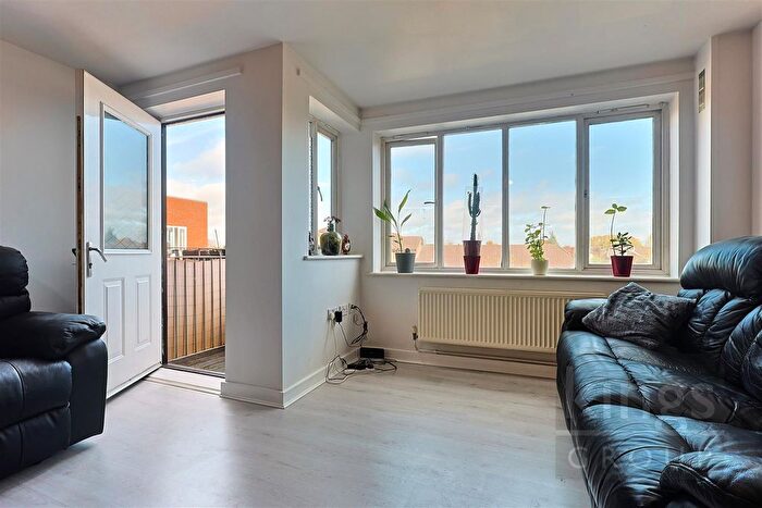 2 Bedroom Flat For Sale In Archibald Close, Enfield, EN3