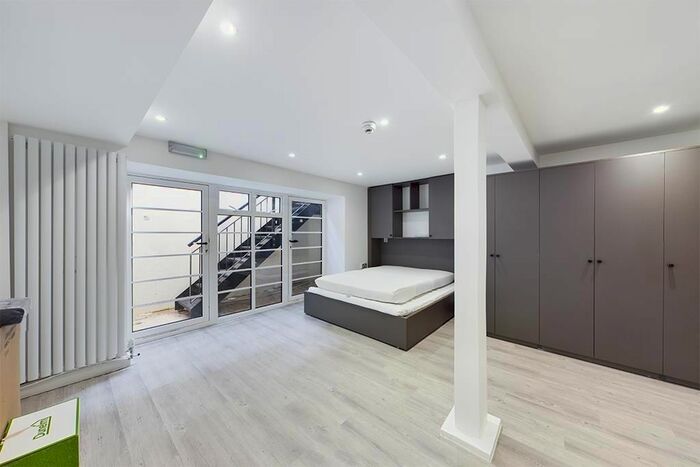 Studio To Rent In Portland Street, Southampton, SO14