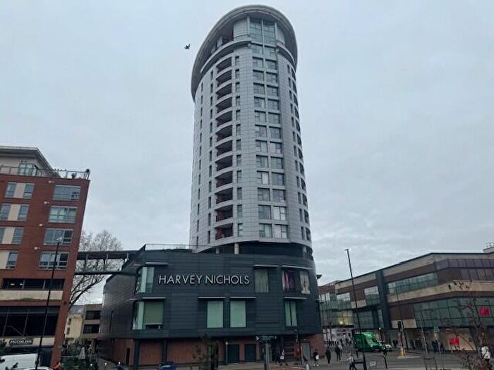 2 Bedroom Apartment To Rent In Broad Weir, Bristol, BS1