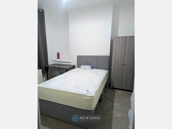 3 Bedroom End Of Terrace House To Rent In Boscombe Street, Manchester, M14