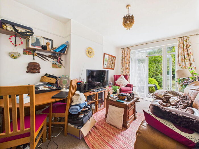 1 Bedroom Flat For Sale In Bridge Road, Worthing, BN14
