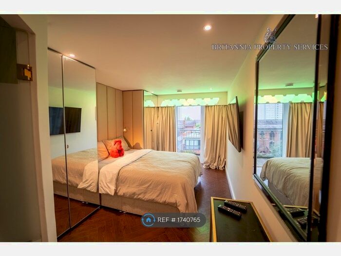 3 Bedroom Flat To Rent In The Mailbox, Birmingham, B1