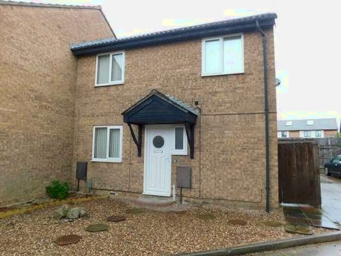 2 Bedroom End Of Terrace House To Rent In Hadrians Court, Peterborough, Cambridgeshire, PE2