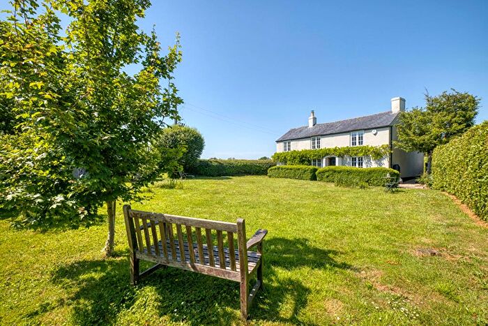 4 Bedroom Detached House For Sale In Charlton Musgrove, BA9