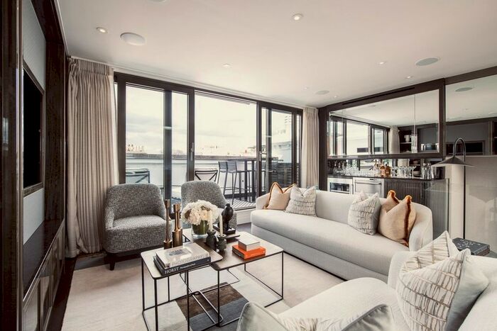 3 Bedroom Flat To Rent In Prince Of Wales Terrace, London, W8