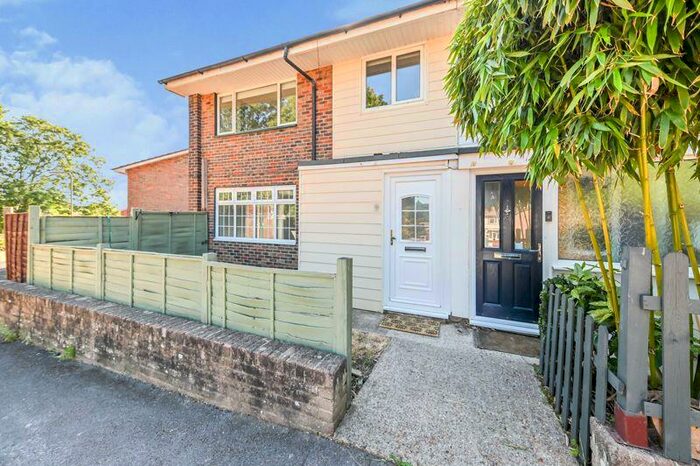 3 Bedroom Terraced House To Rent In Summerlands Walk, Havant, PO9