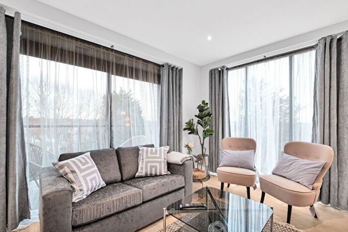 1 Bedroom Flat To Rent In Essoldo Close, Harrow, HA3