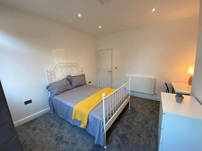 4 Bedroom House To Rent In Penley Street, Sheffield, S11