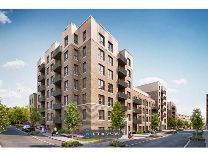 2 Bedroom Flat To Rent In Blackthorn House, London, N14