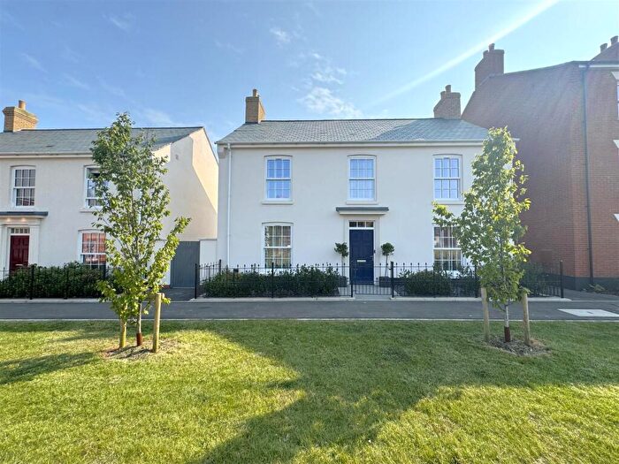 4 Bedroom Detached House For Sale In Grace Green, Chesil Reach, Chickerell, DT3