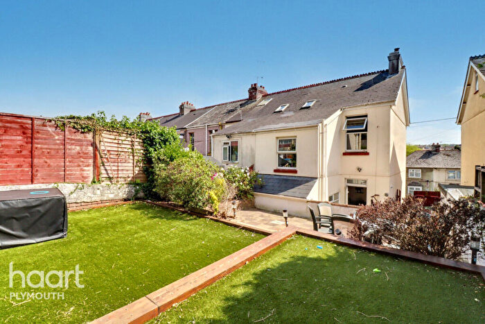 3 Bedroom Semi-Detached House For Sale In Pomphlett Road, Plymouth, PL9