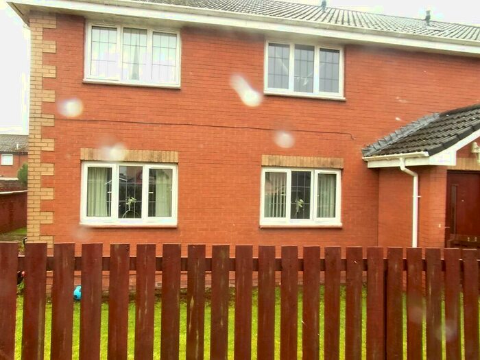 2 Bedroom Flat To Rent In Barton Court, Fauldhouse, EH47