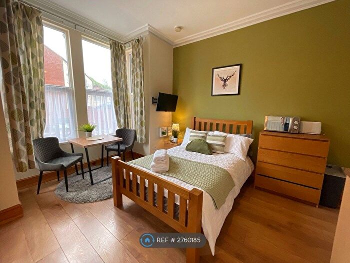 Studio To Rent In Station Street, Cradley Heath, B64