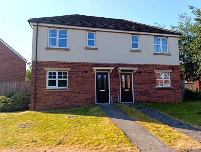 3 Bedroom Semi-Detached House To Rent In Kingsway, Grimethorpe, S72