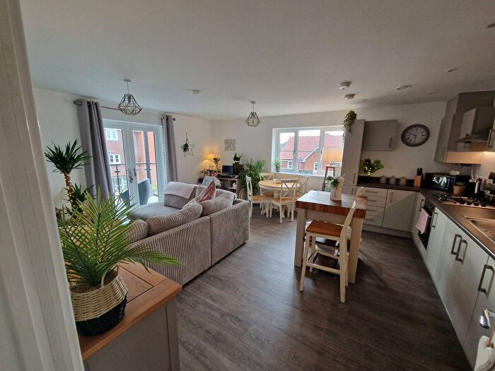 2 Bedroom Flat For Sale In Flat Stillwater House, Electric Close, Godalming, GU7
