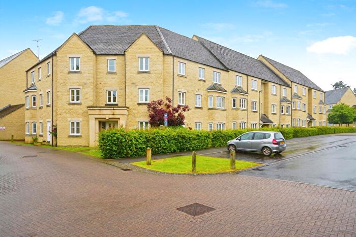 2 Bedroom Apartment To Rent In Bathing Place Court, Witney, OX28