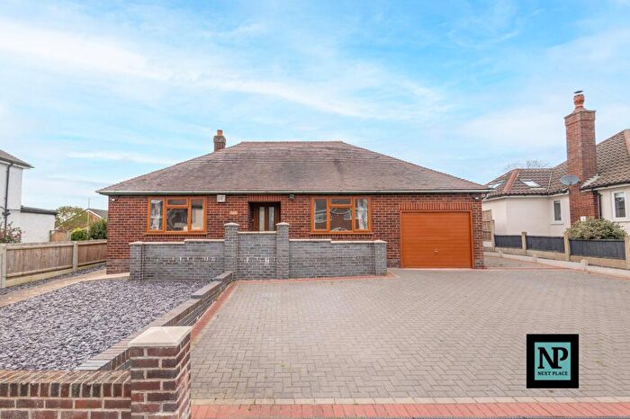 3 Bedroom Detached Bungalow To Rent In Thomas Street, Tamworth, B77