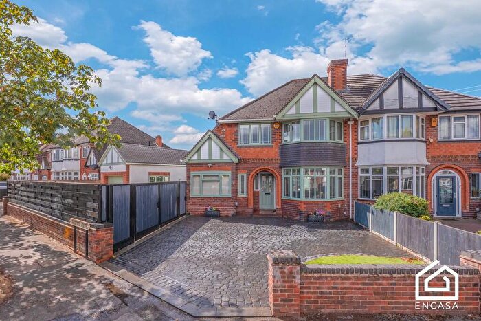 4 Bedroom Semi-Detached House For Sale In Chestnut Drive, Erdington, B24