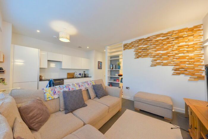 1 Bedroom Flat To Rent In Everard Close, St. Albans, AL1