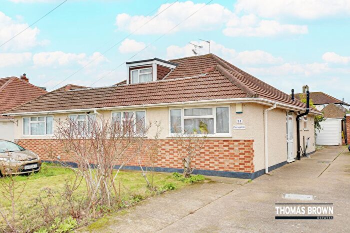 2 Bedroom Semi Detached House For Sale In Axtaine Road, Orpington, BR5