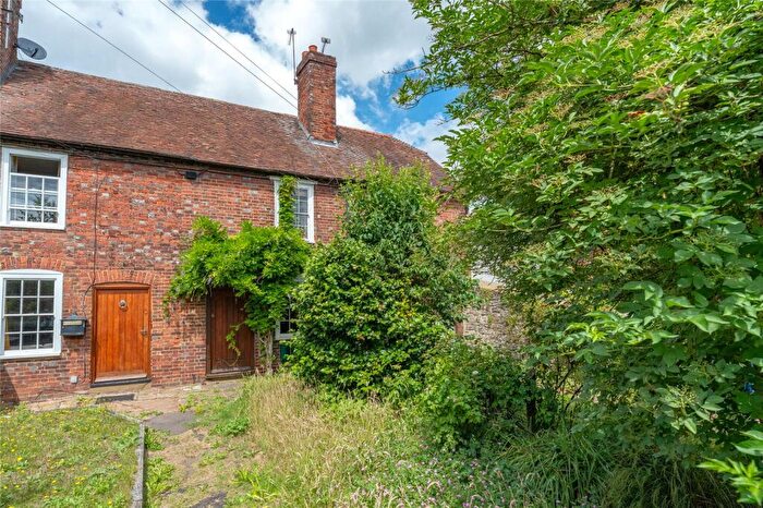 2 Bedroom Terraced House For Sale In Tonbridge Road, Maidstone, ME16
