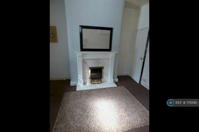 2 Bedroom Terraced House To Rent In Parkwood Street, Keighley, BD21