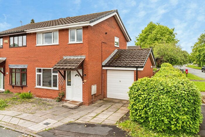 3 Bedroom Semi-Detached House For Sale In Marlow Close, Warrington, Cheshire, WA3