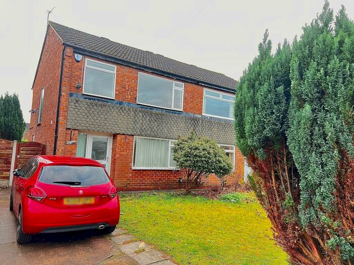 3 Bedroom House To Rent In Coppice Avenue, M33
