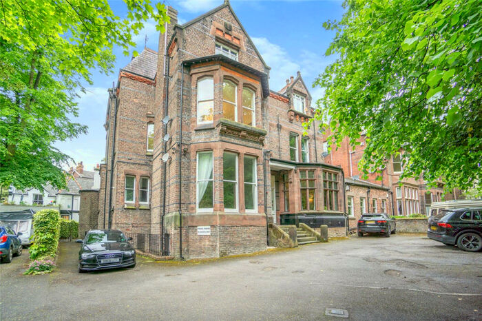 2 Bedroom Flat To Rent In Aigburth Drive, L17
