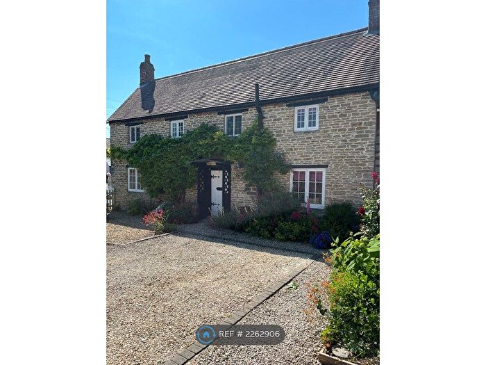 2 Bedroom Semi-Detached House To Rent In Abingdon Court Lane, Cricklade, SN6